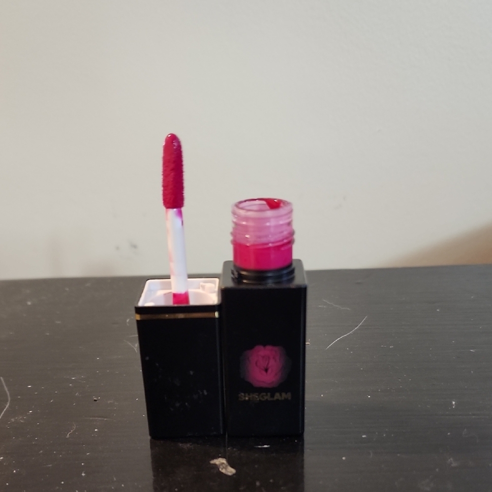 SHEGLAM x Frida Kahlo Flora Lip Tint - Kahlo